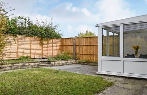 Ashbourne Casa | Peak District Home with Garden and Parking
