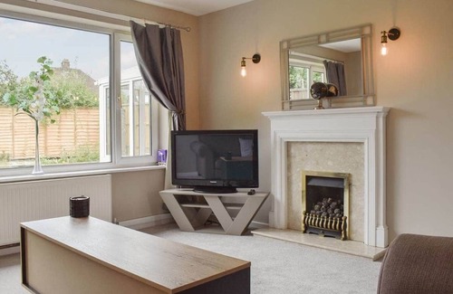 Ashbourne Casa | Peak District Home with Garden and Parking