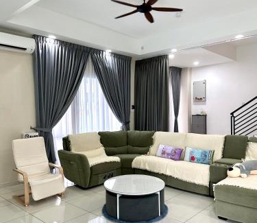 Ipoh Casa | Peak Homestay@Ipoh Perak Malaysia 10-14Pax 5R/6B