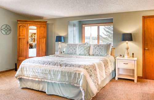 Alpine Village Casa | Peak View Lodge-Beautiful Mountain View, Large Deck, WiFi, W/D, Great for ATVs