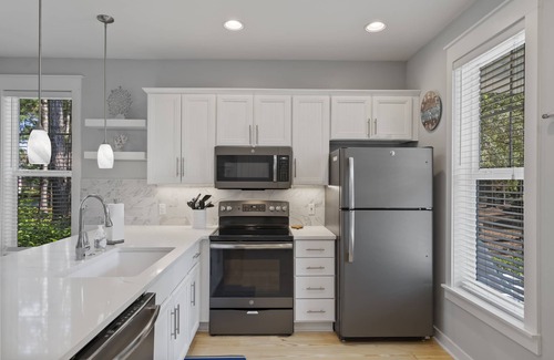 Laurel Grove Casa | Peak Weeks Open - 6 Seater Golf Cart Included!
