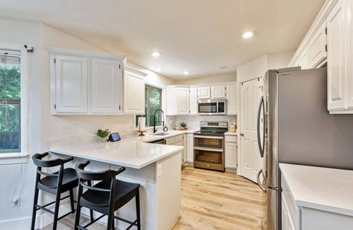 Pleasant Grove Casa | Peakview Paradise | Backyard | Free Massage*