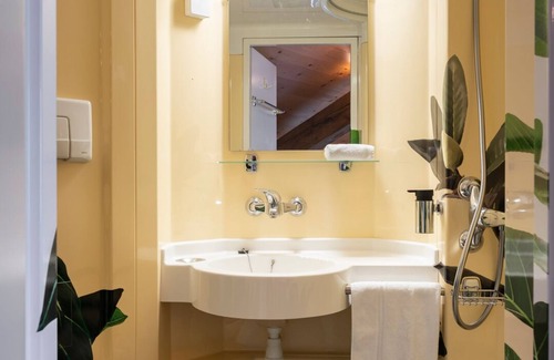 Val d'Illiez Cabina | Peanut Mountain Lodge