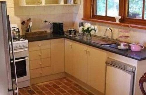 Inman Valley Cabaña | Pear Tree Cottage Hollow
