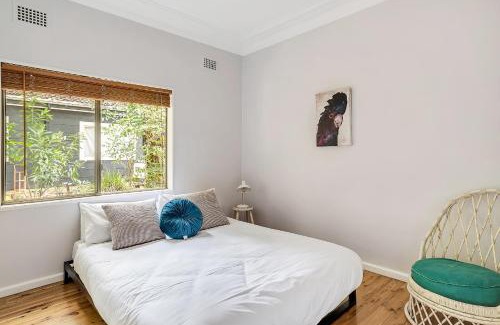Pearl Beach Casa | Pearl Beach Semi - 2 min to sand & sea - Lilly