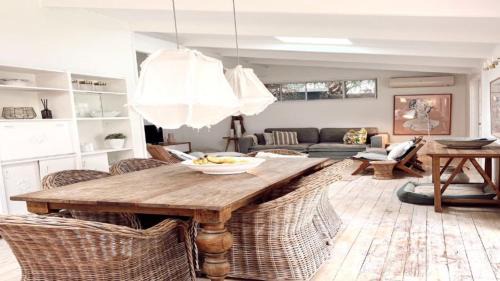 Pearl Beach Casa | Pearl Beach Shack, walk to beach, pet friendly