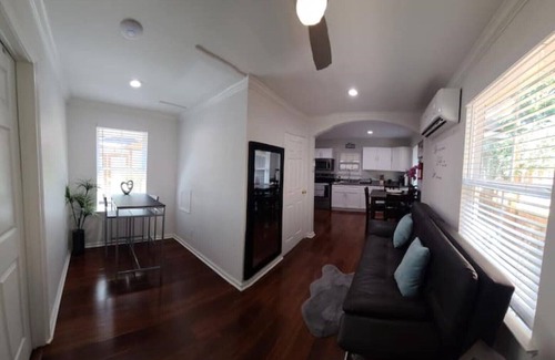 Midtown Casa | Pearl-Brewery 5 minutes to downtown/per