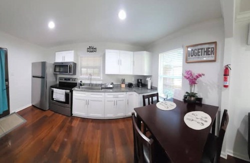Midtown Casa | Pearl-Brewery 5 minutes to downtown/per