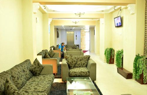 Milagiriya Hotel | Pearl City Hotel