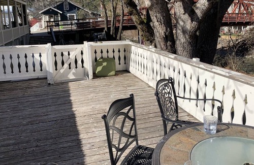 Downieville Cabaña | Pearl Cottage