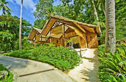 Kaputian Complejo | Pearl Farm Beach Resort