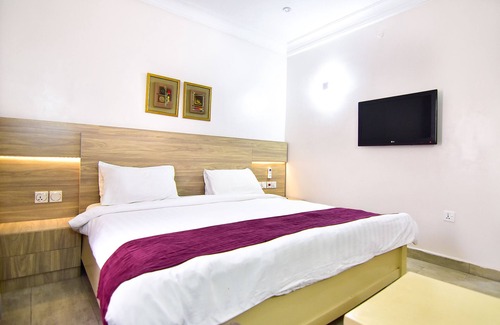 Abuja Hotel | Pearl Gate Hotel