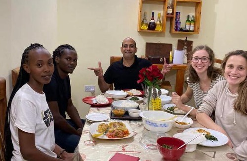 Dar es Salaam Cama Y Desayuno | PEARL LULU MODERN BNB Homestay