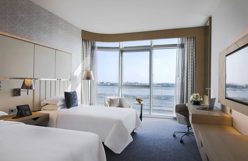 Capital Centre Hotel | Pearl Rotana Capital Centre