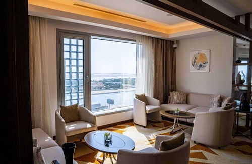 Capital Centre Hotel | Pearl Rotana Capital Centre
