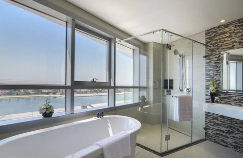 Capital Centre Hotel | Pearl Rotana Capital Centre