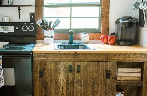 Boone Cabina | Pearl's Place: Your Cozy Cottage in the Woods