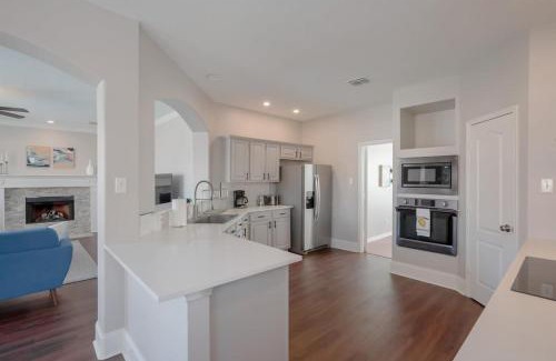 South Arlington Casa | Pearl White Dream Home With Private Pool & Theatre