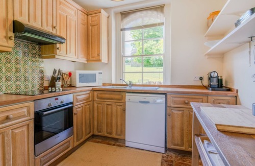 Biddestone Cabaña | Peartree Cottage, Euridge - Sleeps 6 guests in 3 bedrooms