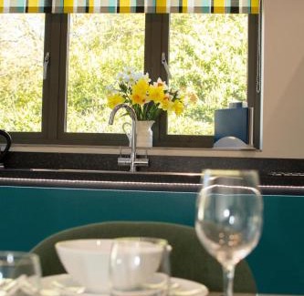 Irstead Casa | Peaty Cottage