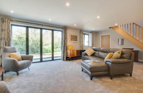 Irstead Casa | Peaty Cottage