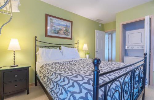 Douglas Casa | Pebble Hideaway-downtown Douglas and close to beach!