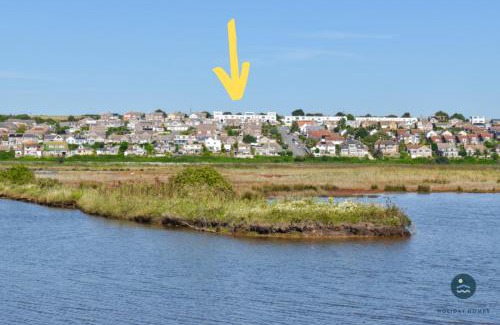 Weymouth Casa | Pebble House - Sea views parking family friendly