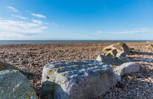 Folkestone Casa | Pebbles by Bloom Stays