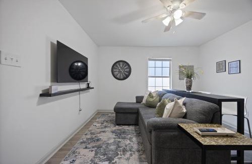 Southeast Houston Apartamento | Pecan Place in the East End