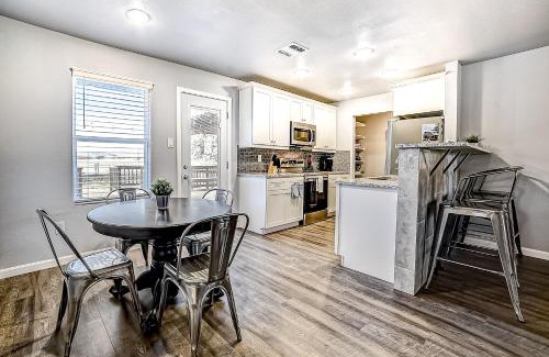 New Braunfels Casa | Pecan Row Getaway