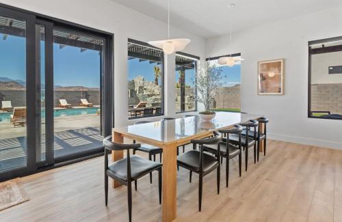 Hurricane Casa | Pecan Valley Oasis - Lux Pool, Sauna and Theater
