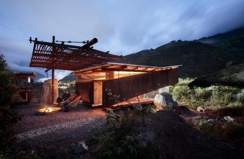 Baños de Agua Santa Otro | Pedra Inn - Premiada Arquitectura con energía solar