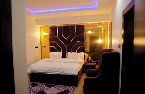 Benin City Hotel | Pefas Ville Hotel