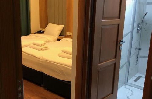 Old City Hotel | Pege Hotel