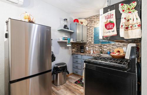 Denison Casa | Pegs Place