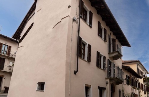 La Morra Apartamento | PEIRAGAL apartment in the historic center