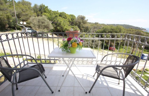 Agia Marina Apartamento | Estudios Pelagos de Frangki 3
