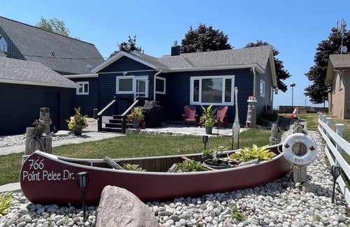 Leamington Cabaña | Cozy Lake front Retreat
