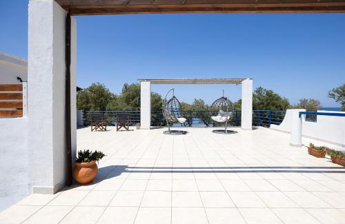 Filaki Apartamento | Pelekanos Beachfront Apartment