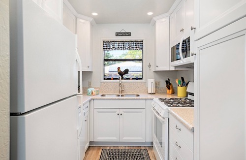Park Hill Casa | Pelican Cottage ... Encantador y acogedor Cambria Beach Home
