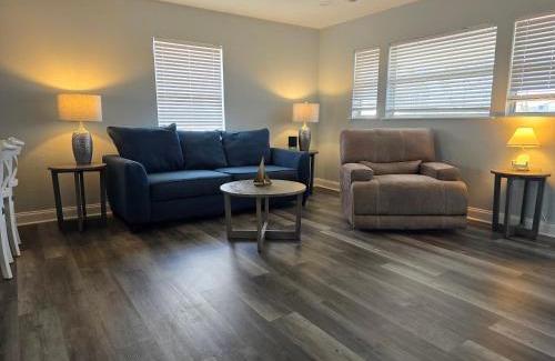 Bonita Springs Apartamento | Pelican Fresh Entire Unit Kit Washer Dryer Upstairs 3Mi to Beach