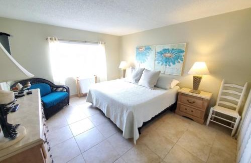 Crescent Beach Casa | Pelican Inlet A206