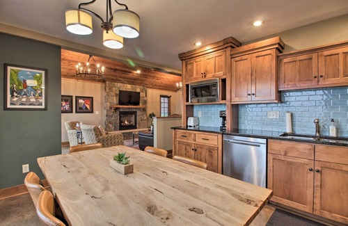 Breezy Point Casa | Pelican Lake Retreat w/ Fire Pit, Dock & Grill!