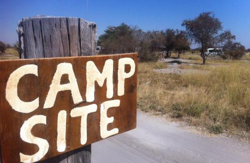 Central Cabina | Pelican Lodge and Camping