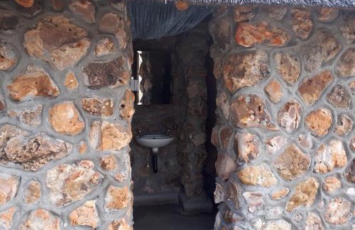 Central Cabina | Pelican Lodge and Camping