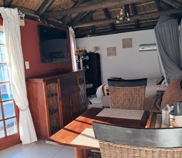 Durbanville Casa | Pelican Place Guest Cottages