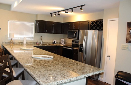 Port Mansfield Condominio | Pelican Point #6 -Great Complex! Great Views! Cool off in the swimming Pool!