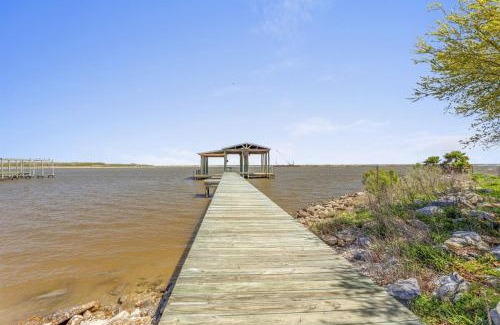 Hackberry Casa | Pelican Point Paradise