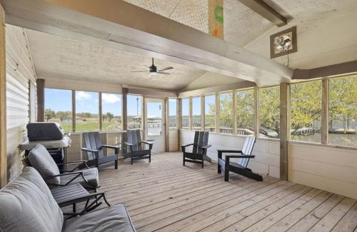 Hackberry Casa | Pelican Point Paradise