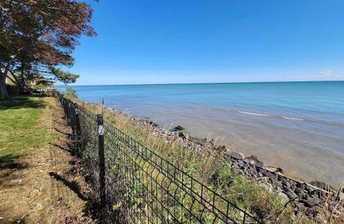 Sheboygan Casa | Pelican Point - Private Retreat